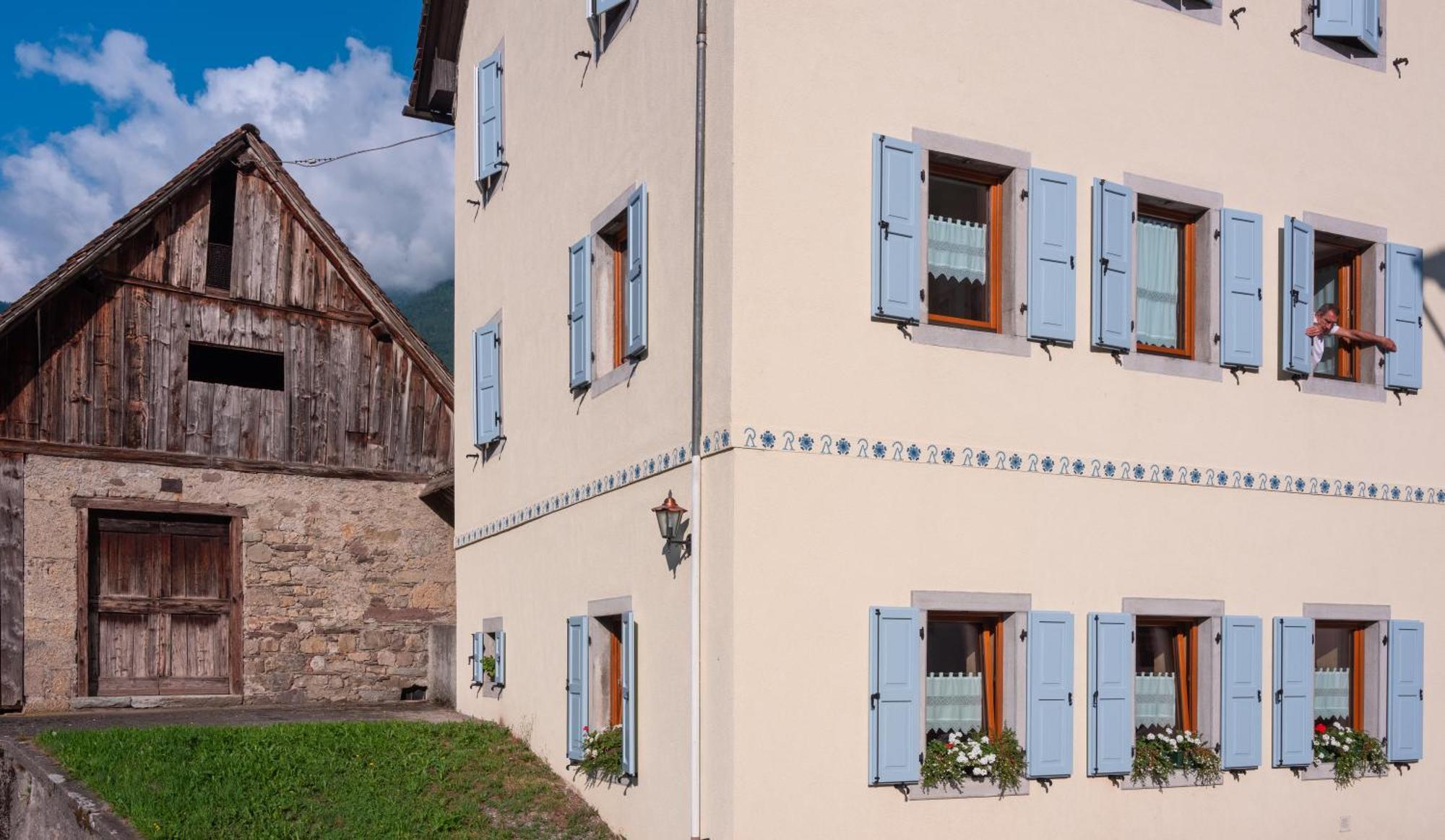 Alpedale Otel Ovaro Dış mekan fotoğraf